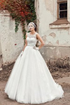 Abito da Sposa in Pizzo Senza Maniche Radiosa A Terra Retro