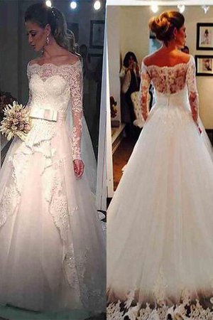 50 abiti da sposa con fiocco per uno stile straordinariamente romantico